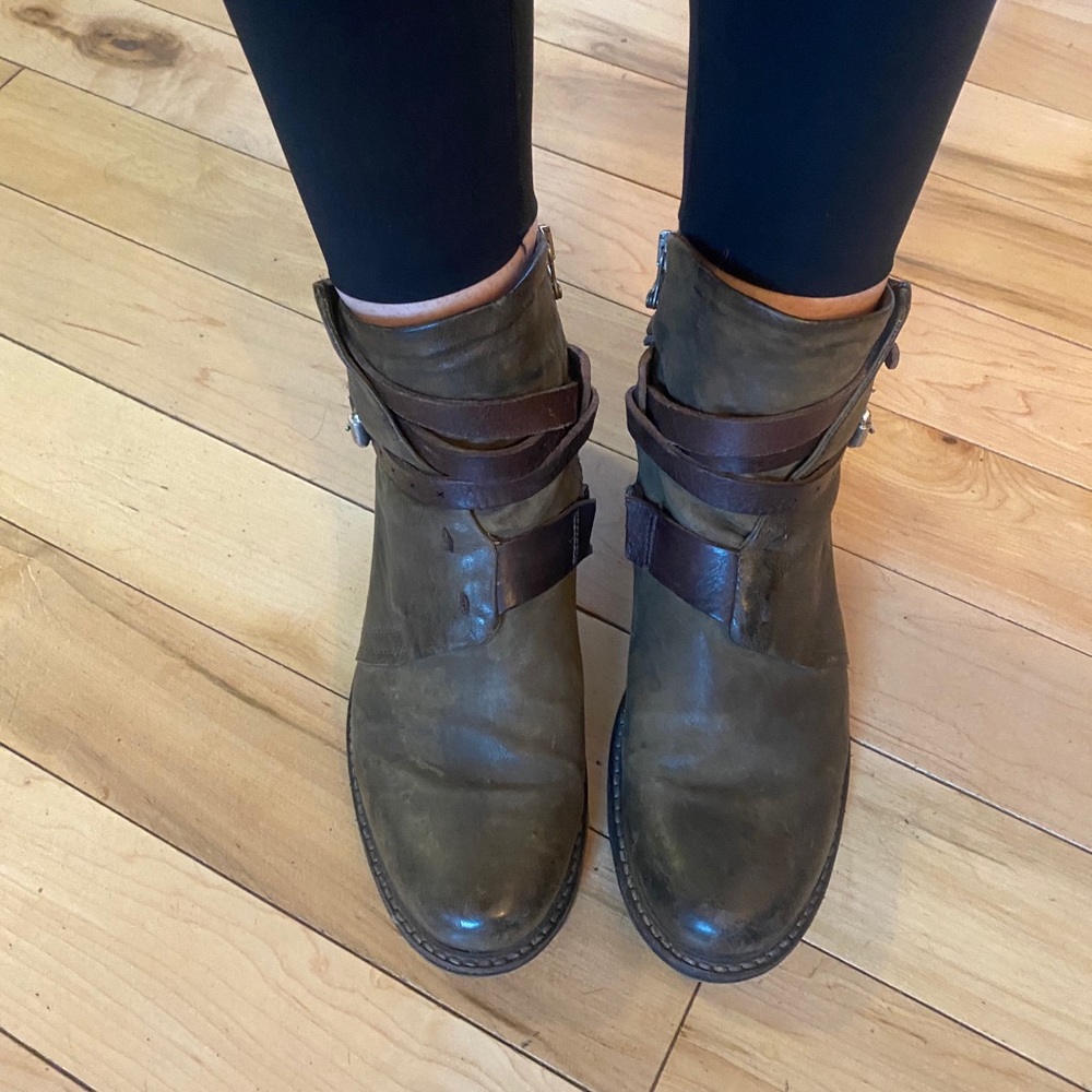 A.S. 98 size 8 women’s (38) Moto bootie
